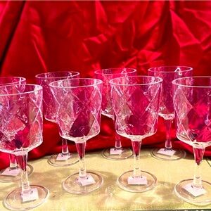 8-Pc. DIAMOND ACRYLIC CRYSTAL CLEAR BEAUTIFUL STEM/GOBLET WINE GLASS SET 🍷